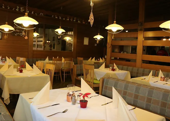 Landgasthof Weissenbach Гостевой дом Штробль