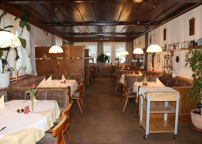 Гостевой дом Landgasthof Weissenbach Штробль